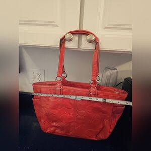 Coach Coral Embossed Gallery Tote Patent Lether F19462